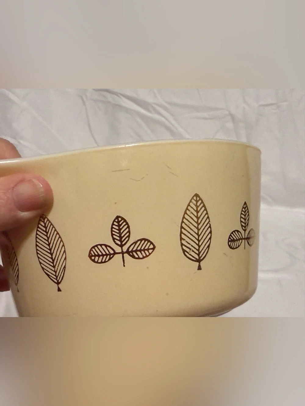 Pyrex Gold Leaf Casserole Dish